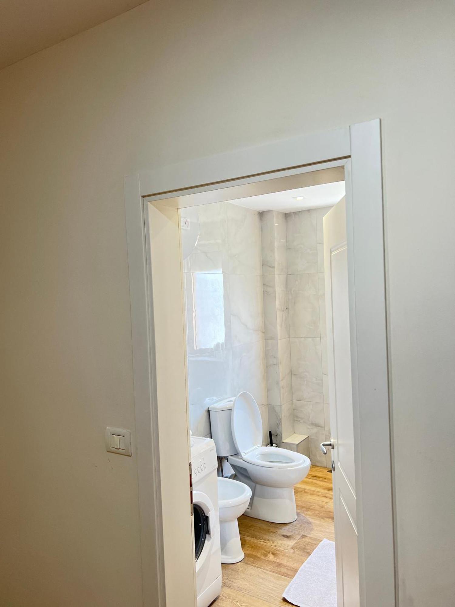 Skanderbeg Square Apartment Тирана Экстерьер фото